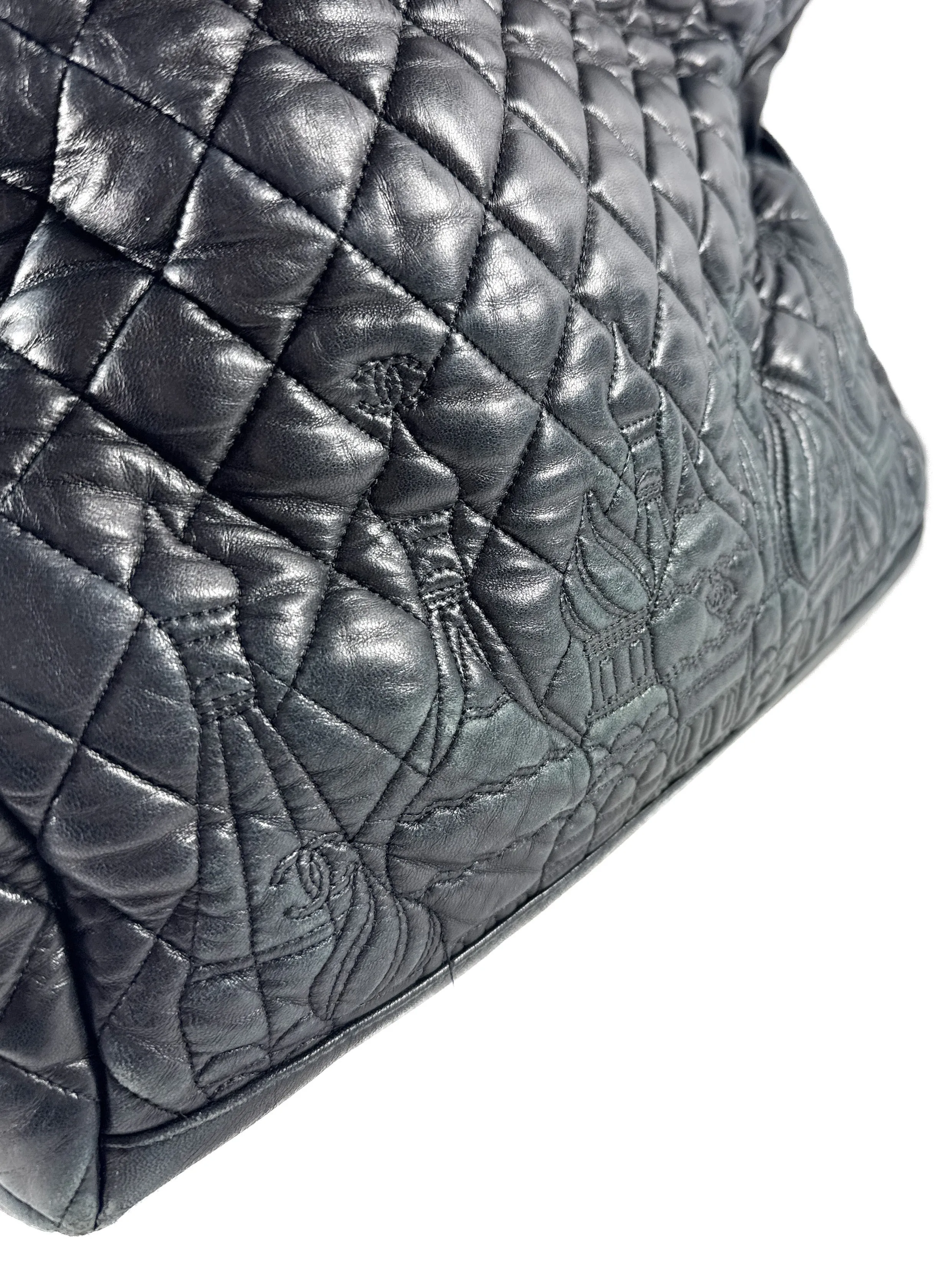 Chanel black quilted leather Paris-Moscow red square Kremlin hobo 12904566