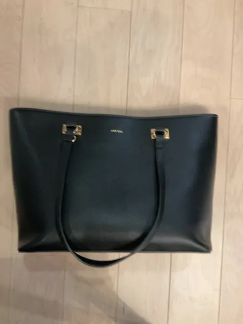 {{ClientCode}} BLACK ANNE KLEIN LAPTOP PURSE