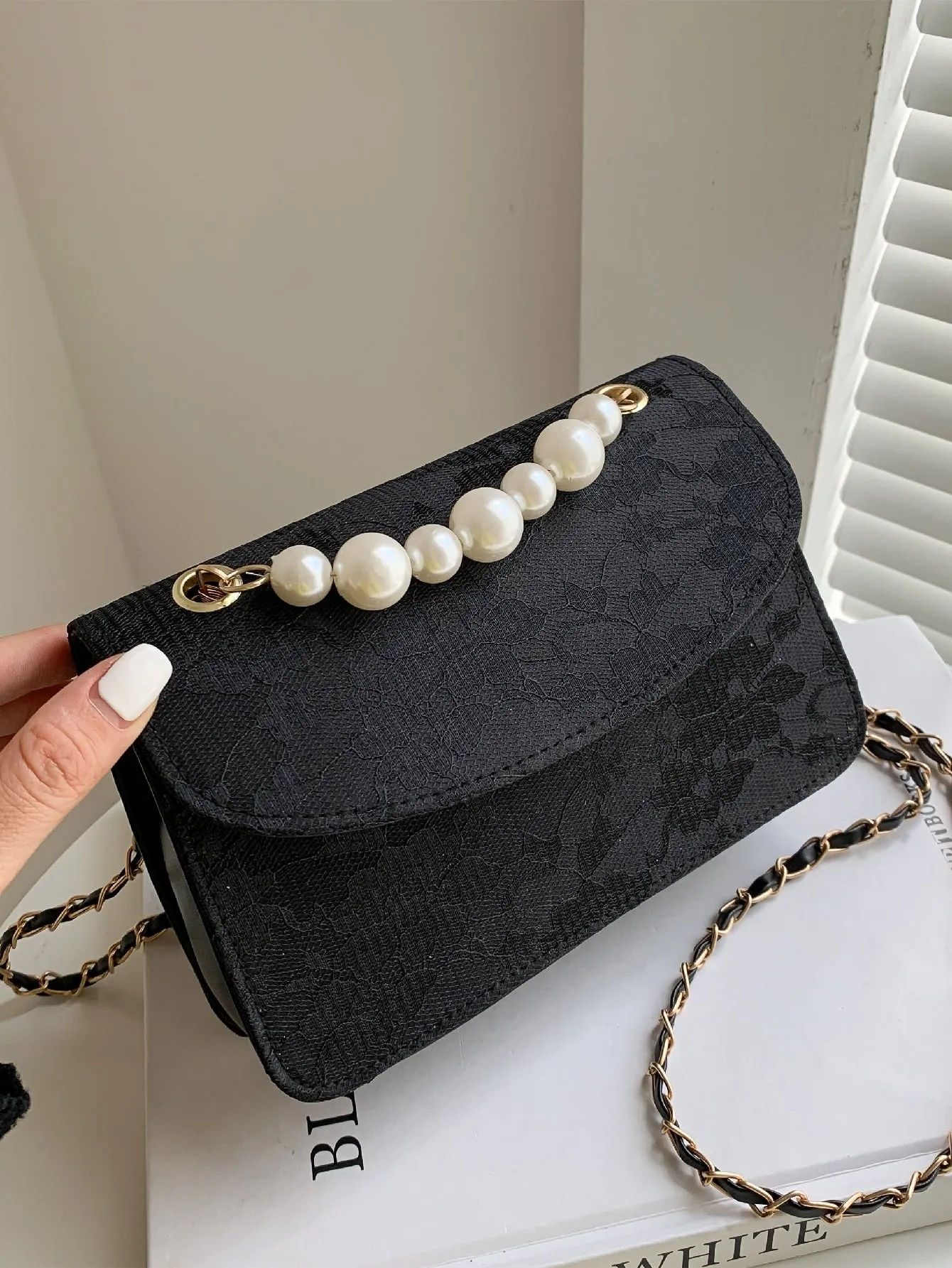 Faux Pearl Decor Shoulder Bag