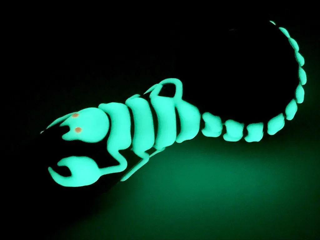 Glow in the Dark Scorpion Pipe