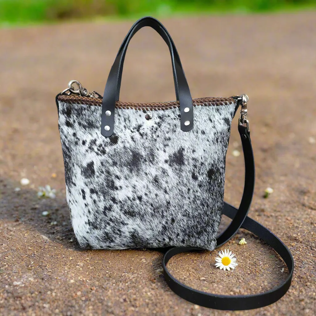 Shorty Tote (Pebbled Black/Chestnut) JH07258