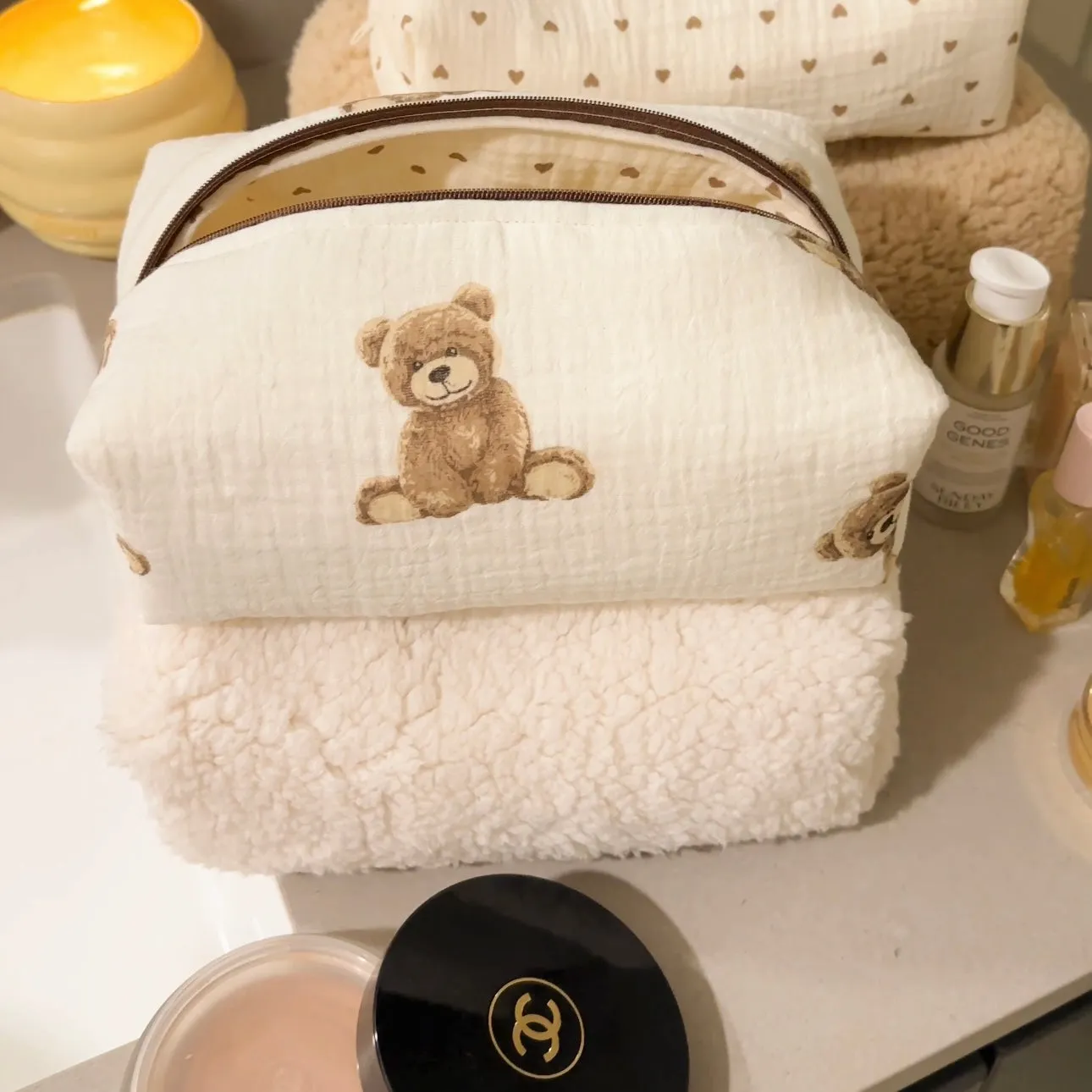 TEDDY BEAR HEARTS MAKE-UP BAG